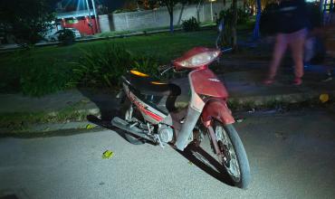 Motociclista protagonizó un accidente al chocar con un perro