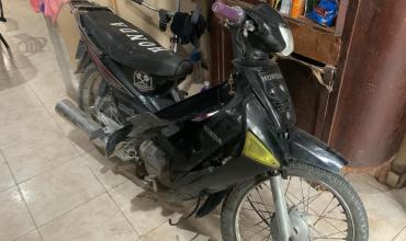 Robaron una bicicleta de una vivienda en barrio La Ermita e intentaron llevarse una moto 