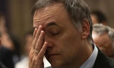 Un pago de casi US$9.000 de Manuel Adorni en su estadía en Aruba agranda la duda sobre su patrimonio financiero