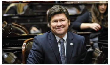 Un diputado libertario respaldó a Adorni y aseguró que “es uno de los funcionarios más importantes” del Gobierno