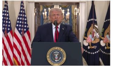 Trump admite que fue él quien demoró su salida del escenario tras el ataque: "Quería ver qué pasaba"