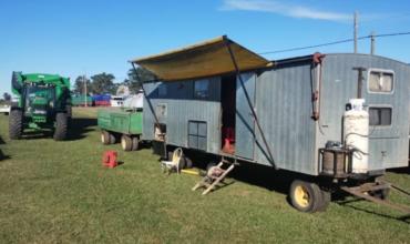 Detuvieron a dos empleados por la muerte de un contratista rural: sospechan que quisieron simular un suicidio