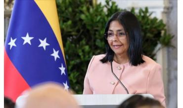 Delcy Rodríguez celebró la reanudación de vuelos comerciales entre Venezuela y Estados Unidos