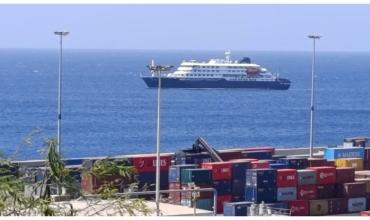 El pasajero argentino del crucero con brote de hantavirus será evacuado a Países Bajos para cumplir con la cuarentena