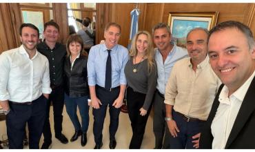 Con el apoyo de Milei, Adorni encabezará una nueva reunión de mesa política