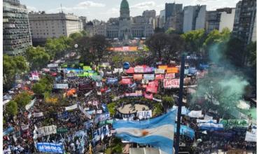 El Gobierno dice que la marcha universitaria "no cambiará nada" y hay gremios que plantean "paros de dos semanas"
