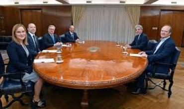 Caputo recibió a directivos de Chevron