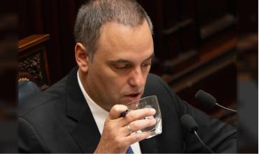 El Caso Adorni es comparable en negatividad a la “foto de Olivos” de Alberto Fernández