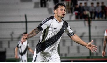 Tras su polémica salida, un ex futbolista reveló que Mauro Zárate quiere volver a Vélez: “Sé que tiene ganas”