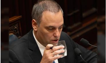 Sin el número para el quórum, la oposición suspendió la convocatoria a la sesión contra Adorni