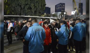 Operativo de la Ciudad en River-Central: 467 actas contravencionales y 48 "trapitos" demorados
