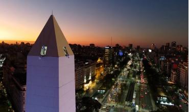 Buenos Aires celebra los 90 años del Obelisco con una gran fiesta en avenida Corrientes