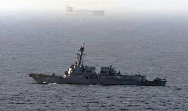Escala la tensión en Medio Oriente: EE.UU. atacó a un buque carguero que navegaba hacia Irán