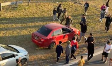 Tras encontrar los restos de Agostina Vega, y en medio de la bronca, familiares y vecinos cortan rutas y calles en Córdoba