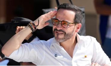 De la Espriella desafía a Cepeda a un debate: “¿Ahora sí, cobarde? Te escondiste mientras tu dueño hacía tu campaña”