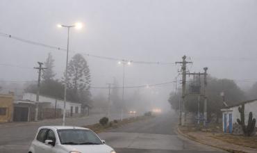 La Rioja amaneció con bancos de niebla y escasa visibilidad en varios sectores de la ciudad