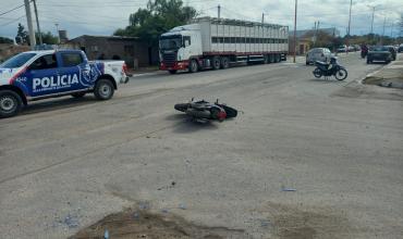 Choque entre dos motocicletas en Chepes: ambos conductores fueron hospitalizados