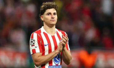 Real Madrid preguntó condiciones por Julián Álvarez y Atlético de Madrid pidió una fortuna