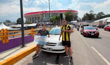 Sin boletos, pero con pasión por el Mundial 2026: dos argentinos pasaron dos meses y medio manejando para llegar al Estadio Ciudad de México