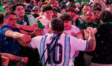 Hinchas de Argentina y Argelia se enfrentaron en las calles de Nueva York