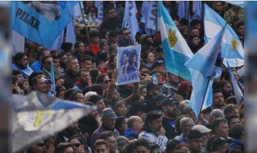 La militancia realizó un banderazo en Parque Lezama para exigir la liberación de Cristina Kirchner