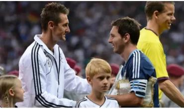 La reacción de Miroslav Klose después de que Messi le quitara una marca histórica en los Mundiales