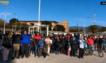 Fénix le cantó el feliz cumpleaños a Lionel Messi junto a cientos de riojanos en la Vieja Estación