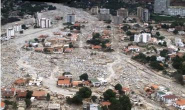 Del barro a los escombros: La Guaira revive su peor pesadilla 27 años después de la Tragedia de Vargas