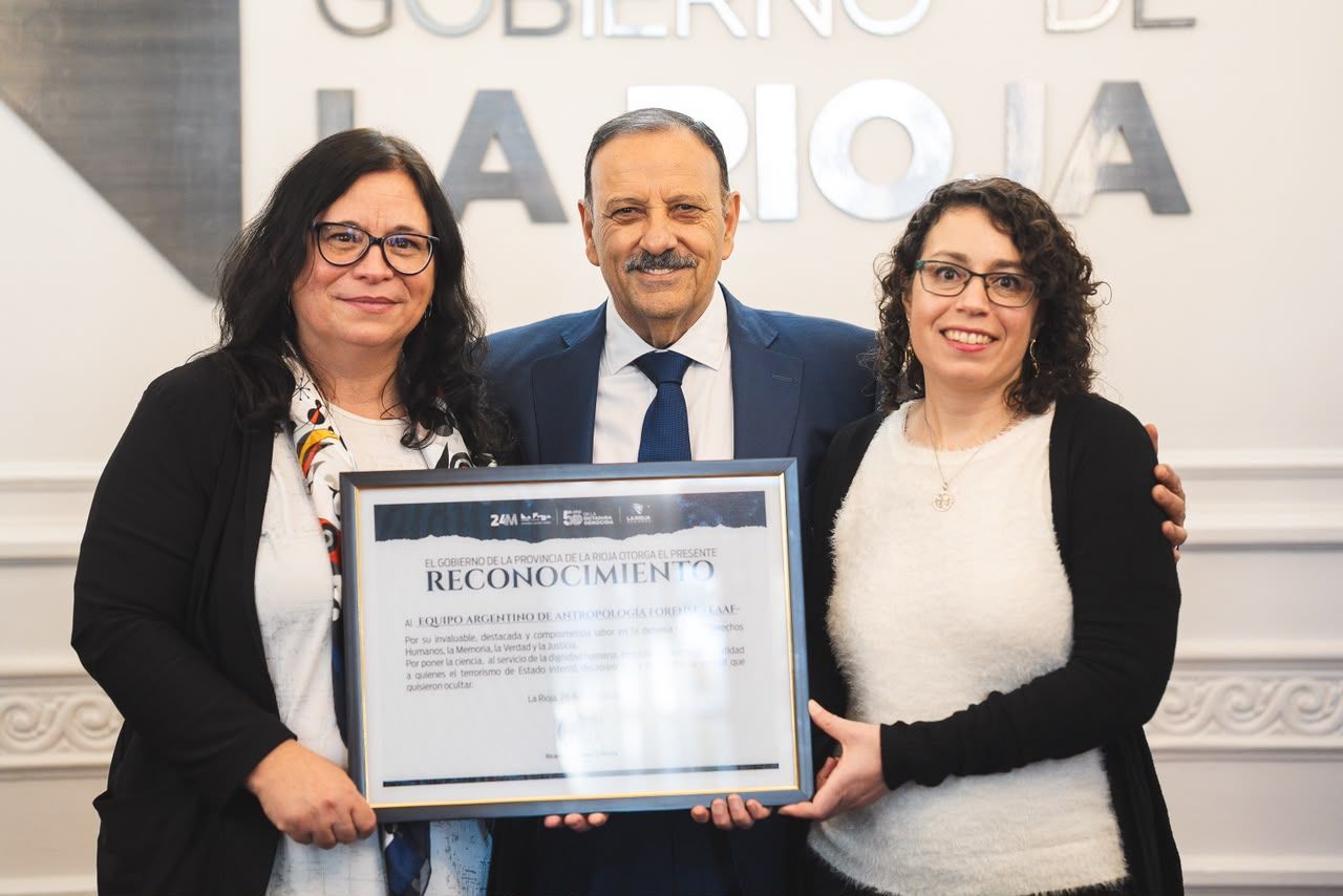 344209_1782509385.jpg