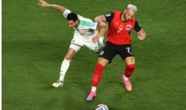Austria se salvó en un final vibrante ante Argelia y los dos lograron el boleto a 16vos