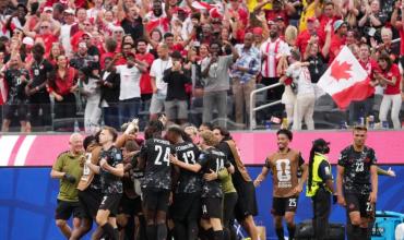 Agónico e histórico: ¡Canadá se metió en octavos de final con un gol sobre la hora!