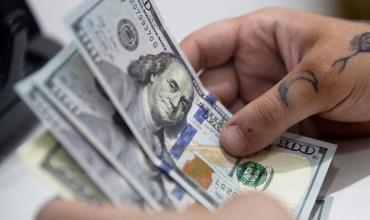 El dólar volvió a $1.500: ¿hora de comprar o de vender?