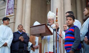 Masiva procesión de invierno  en honor a San Nicolás y la Virgen del Valle reunió a fieles en la capital riojana