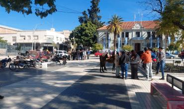 Escándalo: agrupaciones gauchas denuncian que carne de caballo podría estar llegando a la mesa de los riojanos