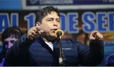 Conflicto en Santa Cruz: fracasó la paritaria policial y el Gobierno denunció violencia