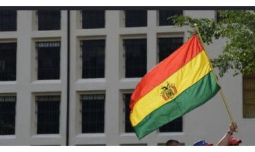 Un economista boliviano advirtió sobre la crisis económica y defendió la soberanía de los recursos naturales