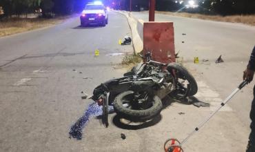 Continúan en estado de gravedad el adolescente y el conductor de Uber Moto que protagonizaron un siniestro en Ruta 5