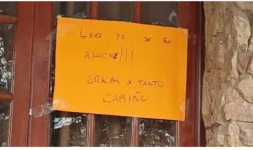 Scaloni se fue de Pujato y su familia lo comunicó con un curioso cartel en la casa de sus padres