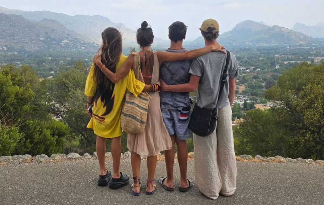 347966_1785507179.jpg