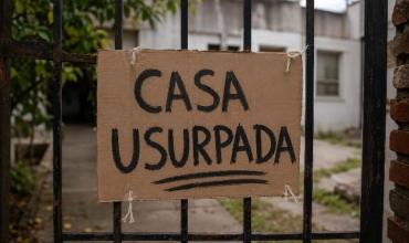 Familias ocuparon casillas en construcción en Aimogasta por falta de vivienda