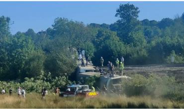 Un tren de pasajeros descarrilló en el sur de Inglaterra: “Hay muchas personas afectadas”