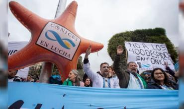 Cruce en el CONICET: el director descartó un “cientificidio” y profesionales refutaron su postura