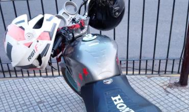 Encontraron una moto con las llaves puestas en el ex Parque Sarmiento