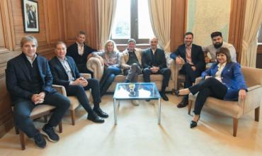 La mesa política del Gobierno definió avanzar en la negociación parlamentaria con los aliados y sumará a Sandra Pettovello