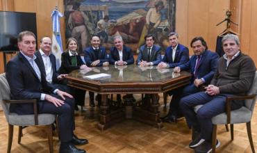 Diego Santilli y Luis Caputo se reunieron con gobernadores del norte para acordar un régimen diferencial para las tarifas eléctricas