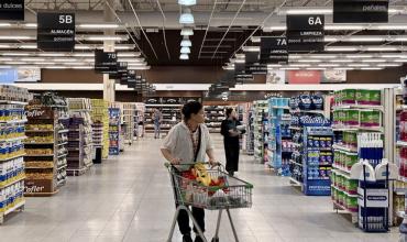 La inflación de agosto se desacelera por la carne, la nafta y el dólar
