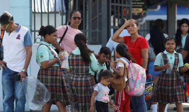 Un sismo de magnitud 5 y varias réplicas sacudieron la capital de Costa Rica