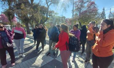 Becarios laborales reclaman el pago atrasado: “Trabajamos y no tenemos respuesta”