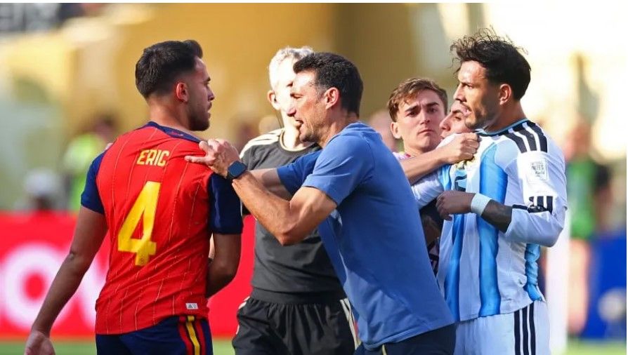 351109_1788006997.jpg