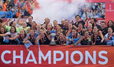 Eufóricas y levantando la Copa del Mundo: así fue la llegada a la Argentina de Las Leonas tras consagrarse campeonas